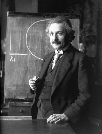 Albert Einstein, físico alemán, creador de la Teoría General de la Relatividad